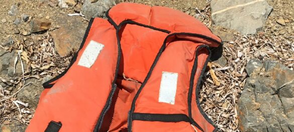 Flüchtlinge, Jacke Am Strand